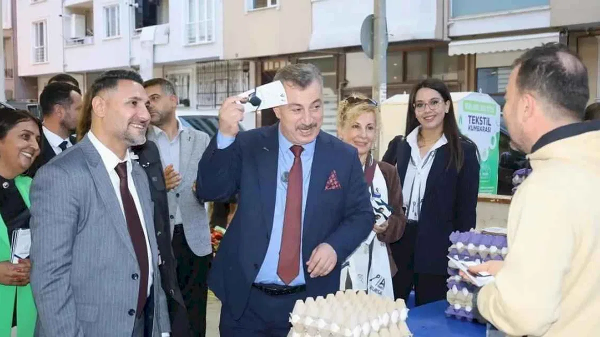 Anahtar Parti’den Bursa'da ‘Kapı Kapı Anahtar’