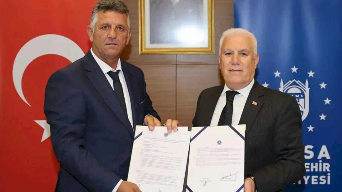 Bursalı üreticiye Büyükşehir'den ekipman desteği