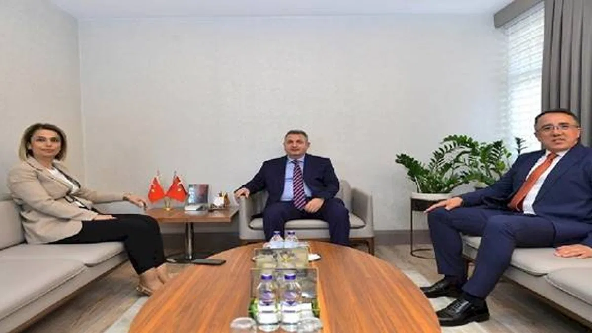 Nevşehir dinamiklerinden Adana Valisi'ne ziyaret