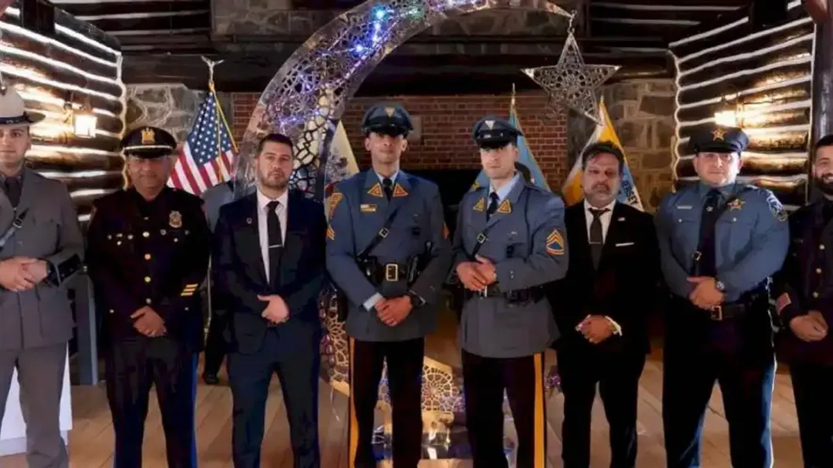 New Jersey Eyalet Polisi, 'Hilal Aydınlatma Töreni'ne katıldı