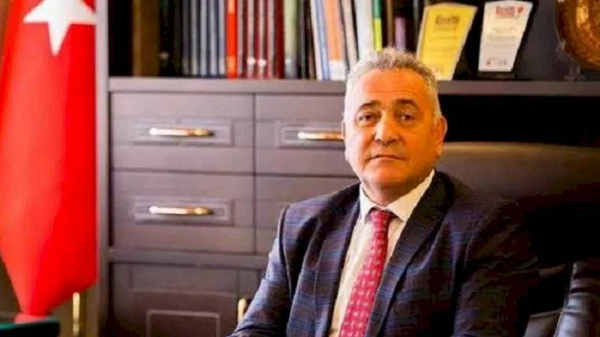Başkan Eren'den polislere kutlama