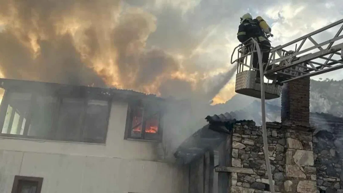 Muğla itfaiyesi bayram tatilinde 121 olaya müdahale etti
