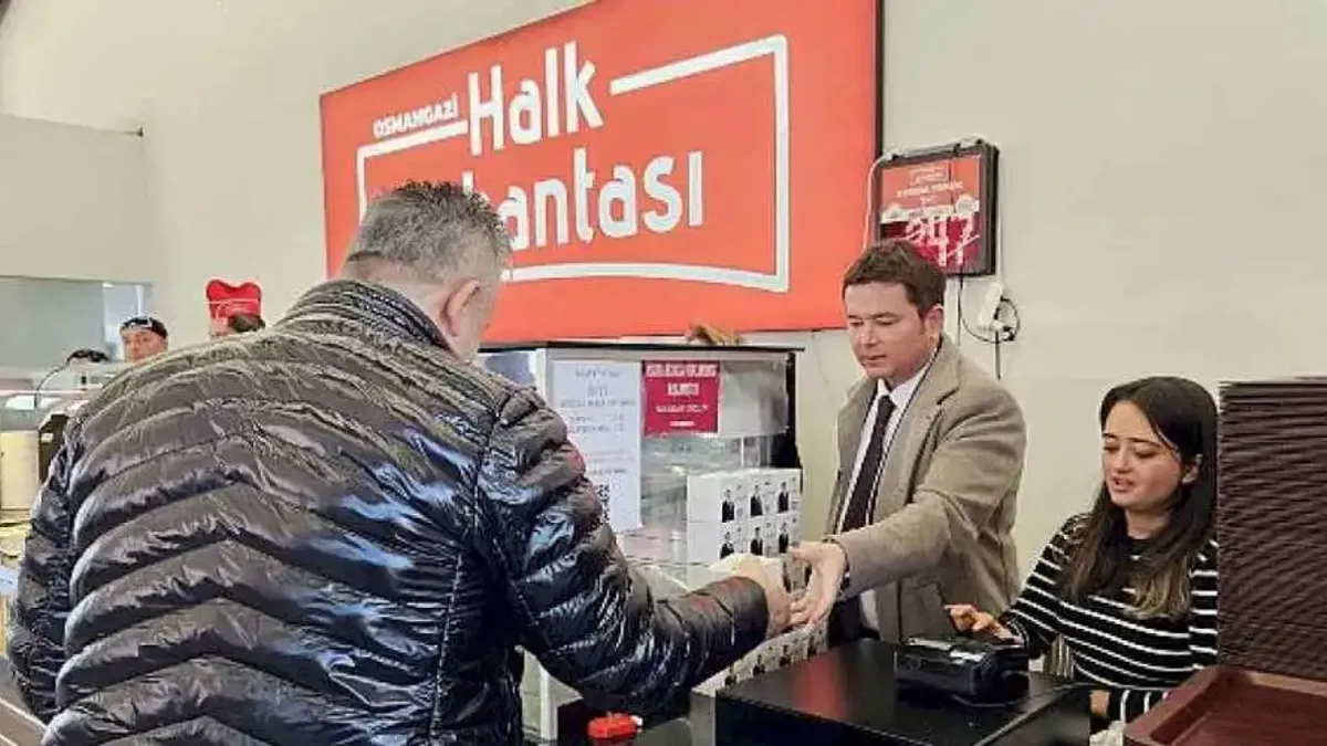 Başkan Aydın'dan kandil simidi ikramı