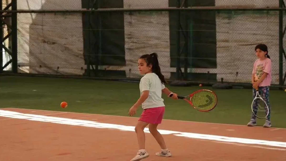 Diyarbakır’da tenis kortlarına yoğun ilgi