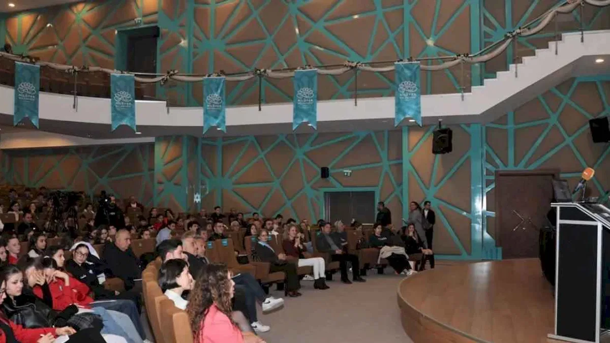 Bursa Nilüfer’de ‘Sporcu Sağlığı’ ele alındı