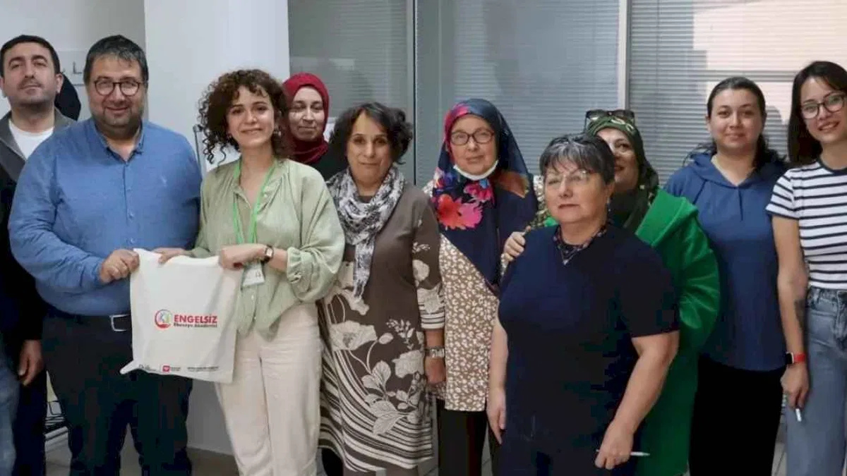 Kocaeli İzmit’te ailelere davranış yönetimi eğitimi verildi