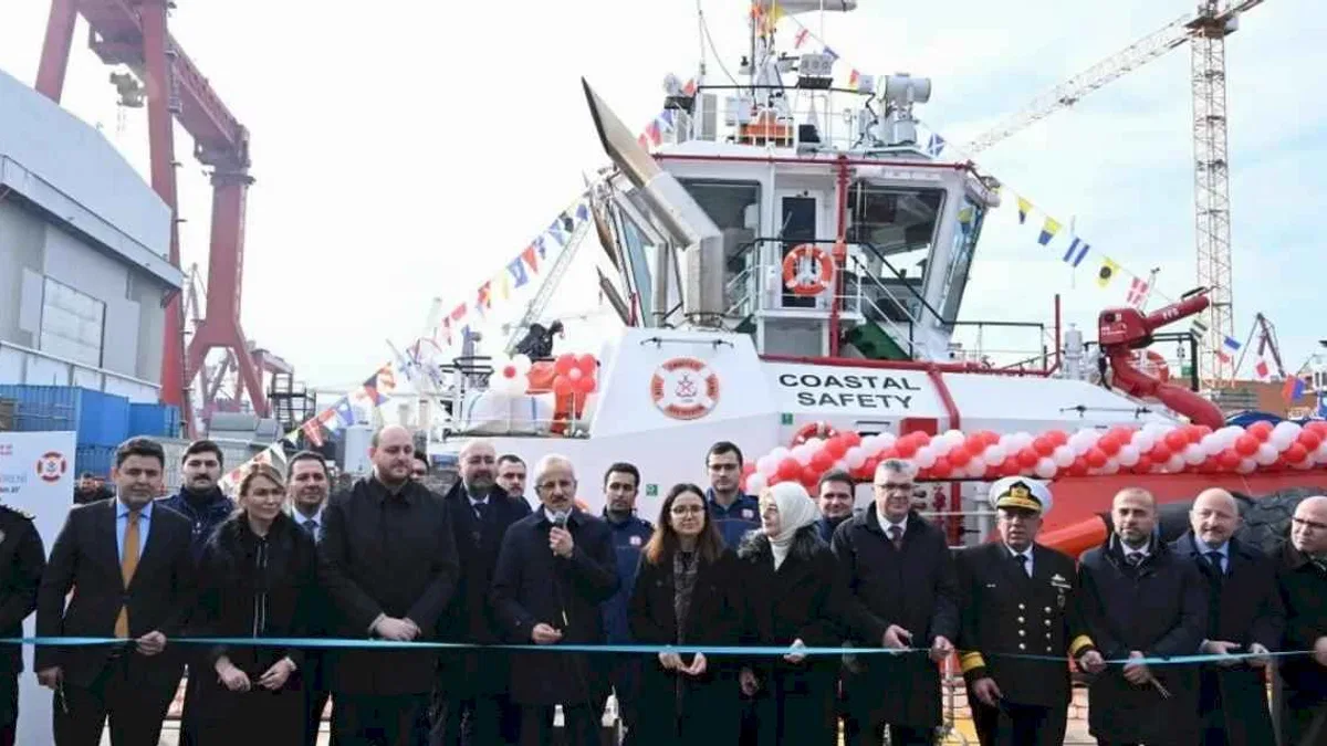 Boğazlar yerli römorkörlere emanet