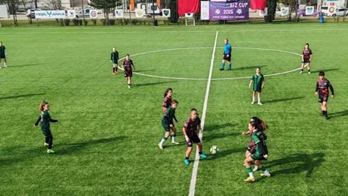 Bursa Nilüfer Kız Cup 2025’in şampiyonu Ufukspor