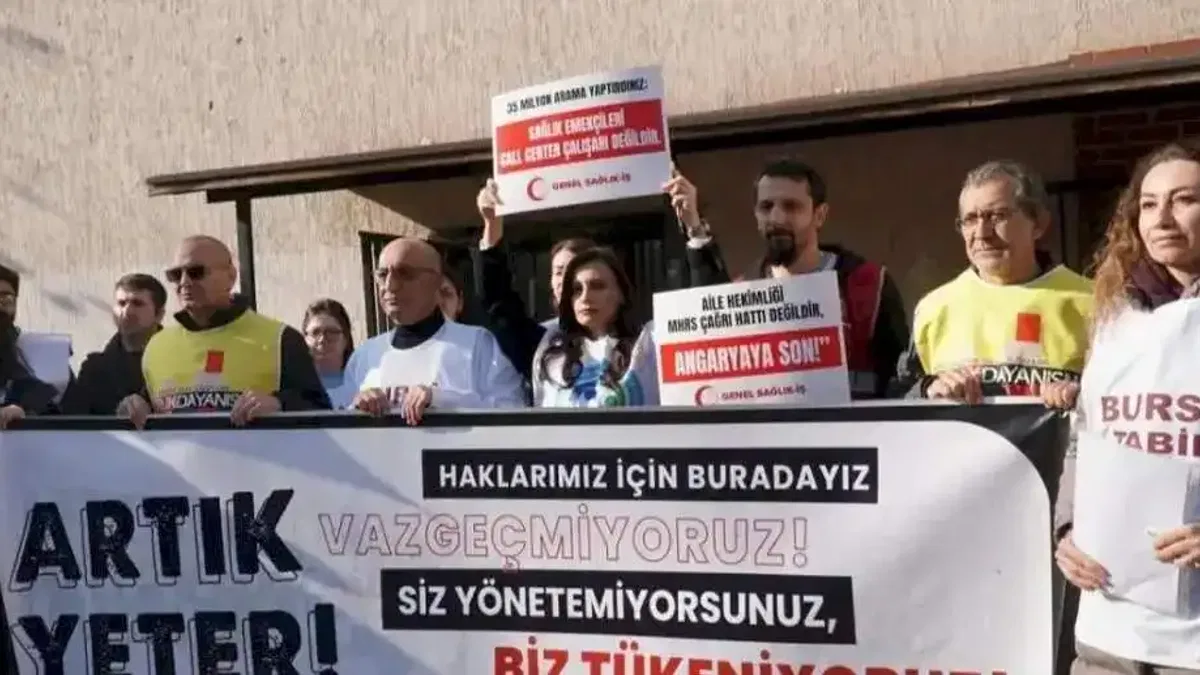Bursa'da sağlık emekçileri hakları için sokakta!