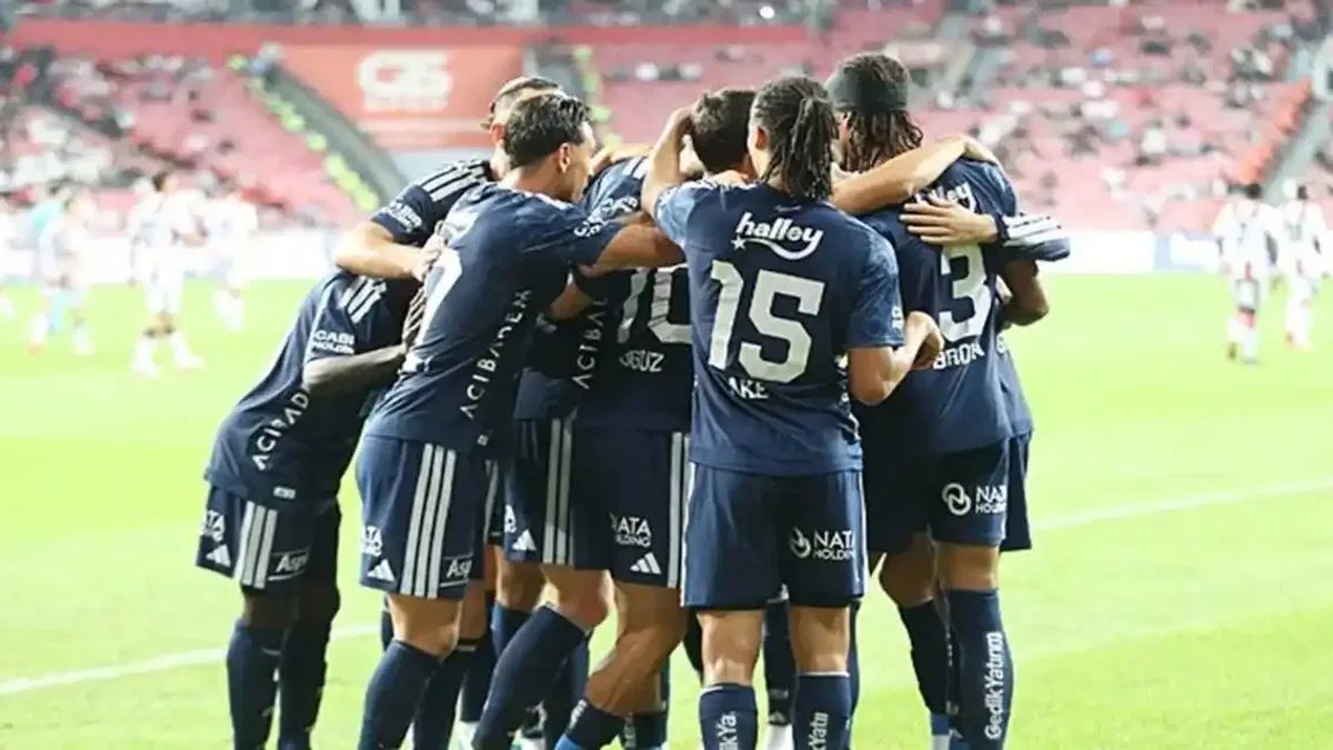 Samsunspor 0-2 Fenerbahçe (Maç Sonucu) Fener Samsun'da rahat kazandı!