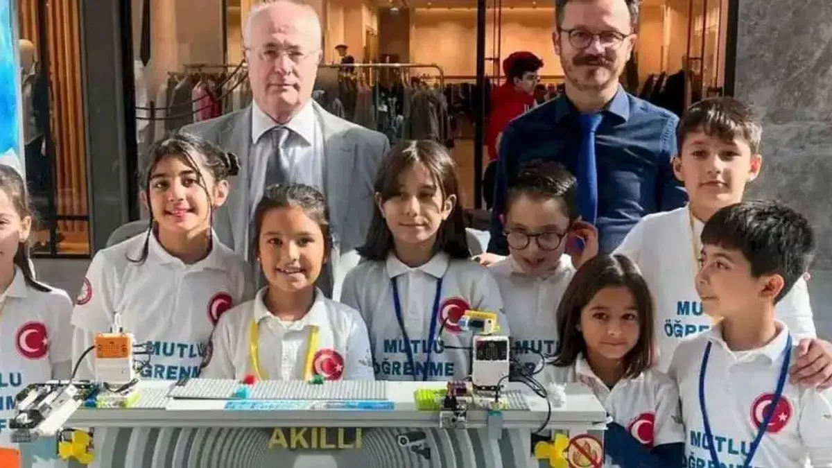 TÜBİTAK ve TEKNOFEST başarılı projeleri Aydın’da sergilendi
