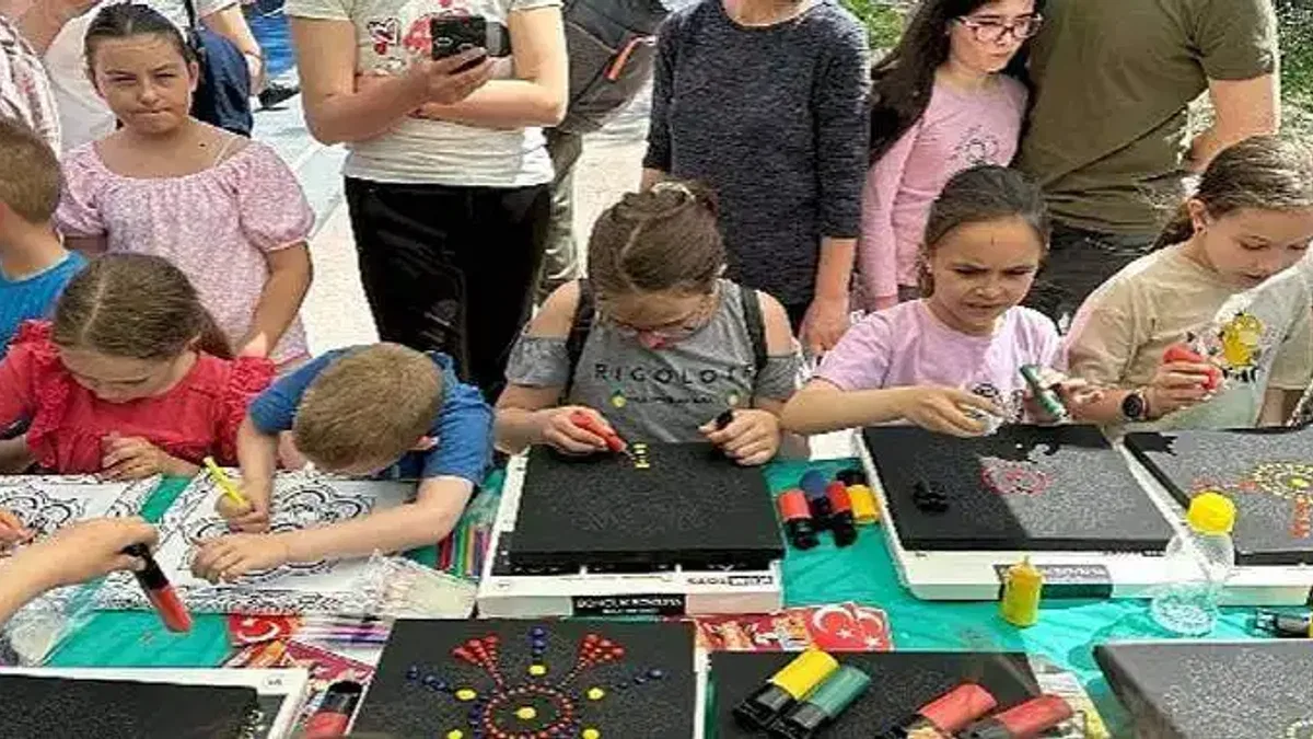 Genç KOMEK Bosnalı Çocuklarla Buluştu
