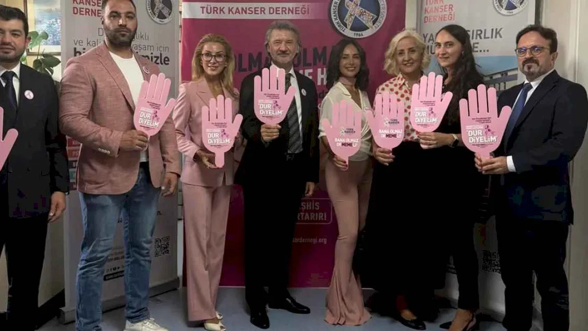 Türk Kanser Derneği'nden meme kanserine farkındalık