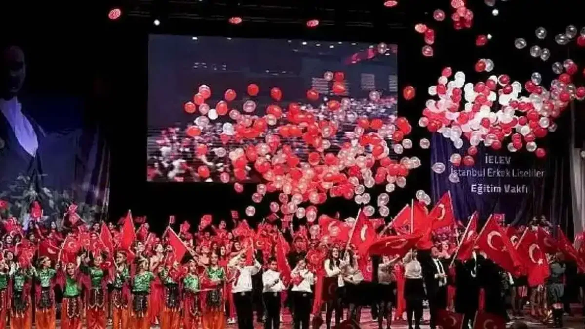 İELEV Okulları, Cumhuriyet'in 101. Yılını 'O Biziz!' Teması ile Kutladı