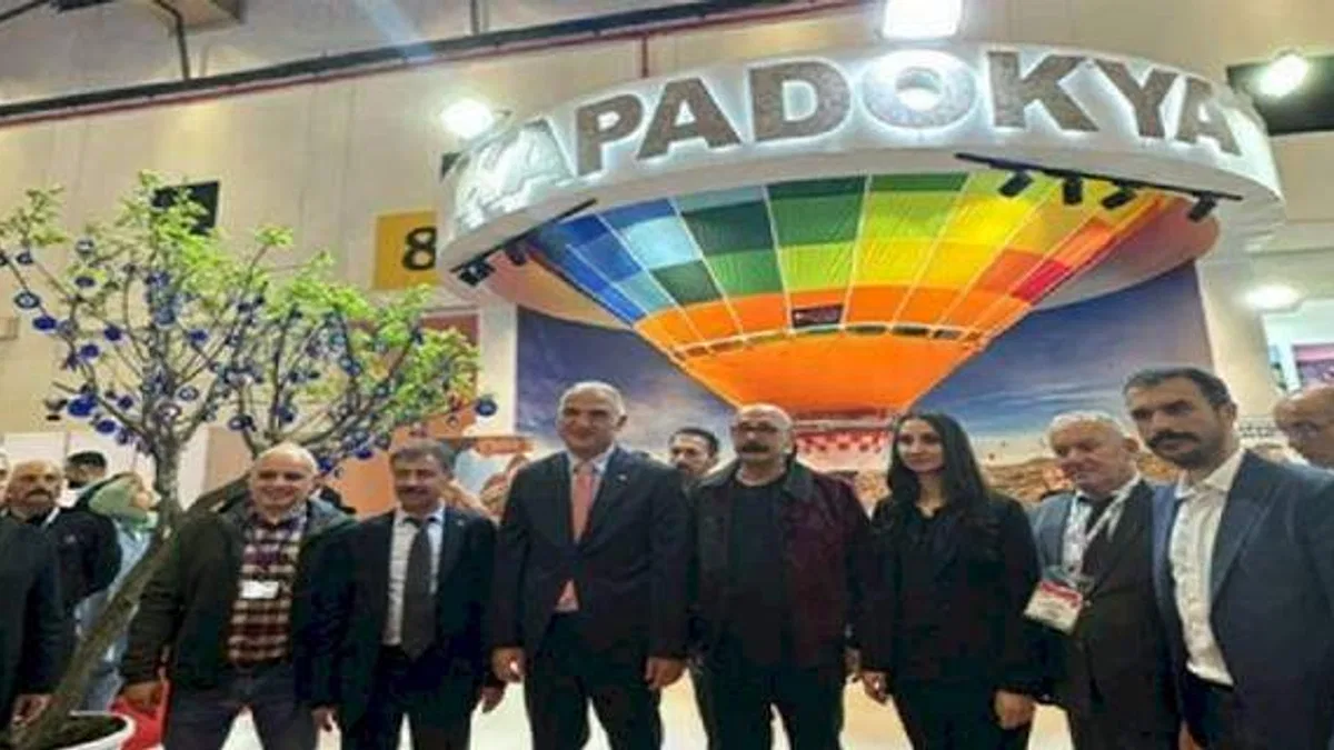 Bakan Mehmet Nuri Ersoy, EMITT'i ziyaret etti