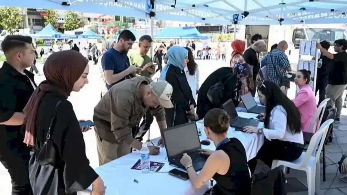 İstanbul'da Kariyer Fuarı'nın yeni durağı Gaziosmanpaşa
