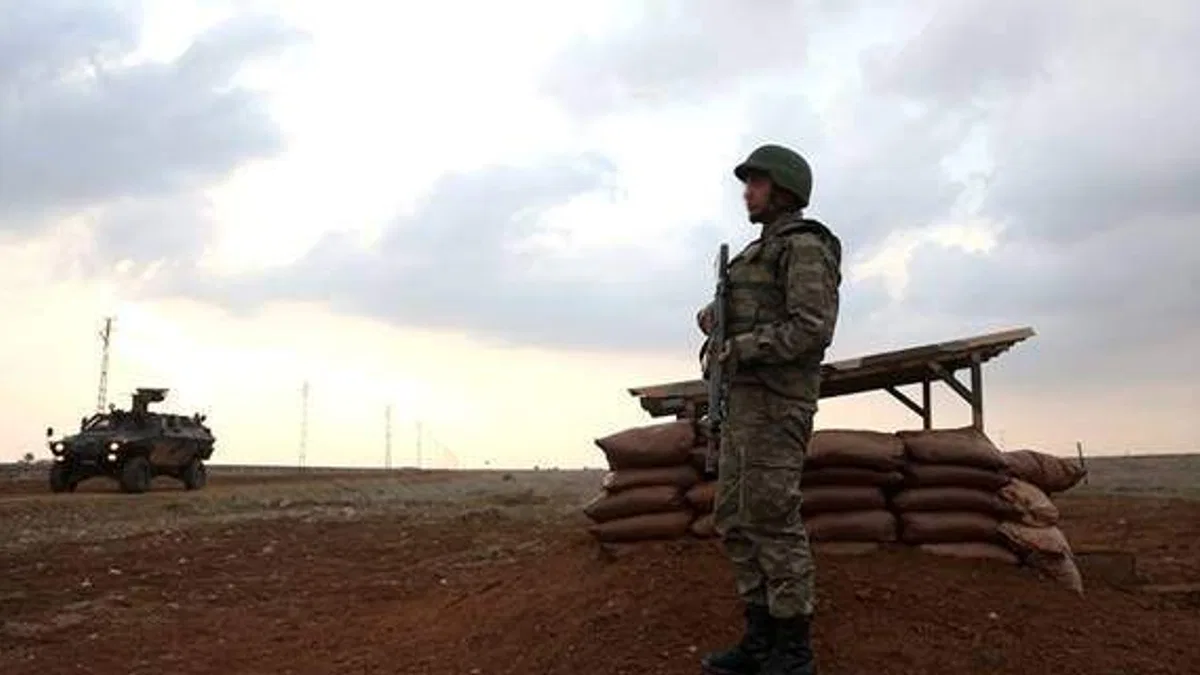 Hudut karakoluna düzenlenen hain saldırıda bir asker şehit oldu, bir asker yaralandı