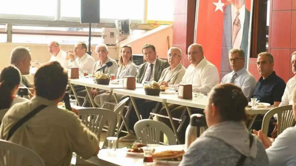 Bursa Osmangazi’de halkla buluşmalar sürüyor