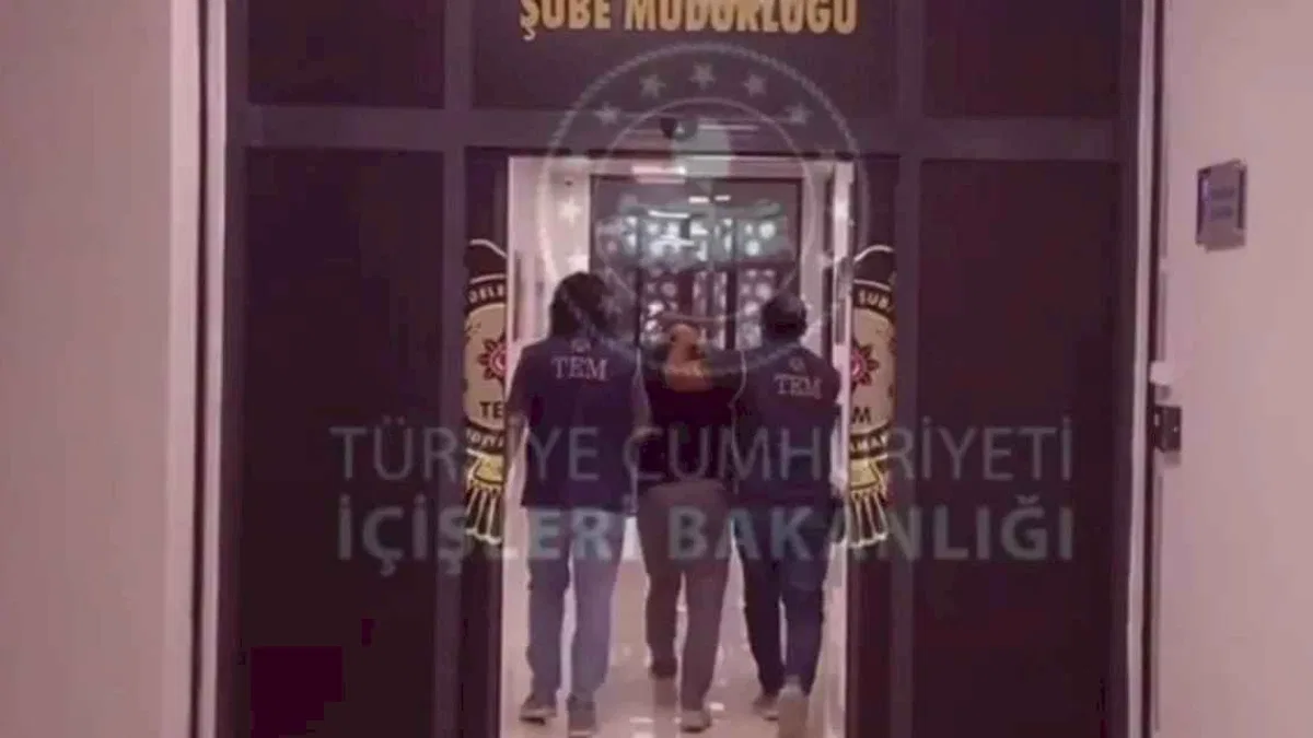 64 ilde FETÖ'ye 306 gözaltı!