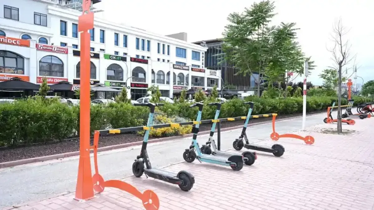 Konya'da e-skuter park noktaları yaygınlaşıyor