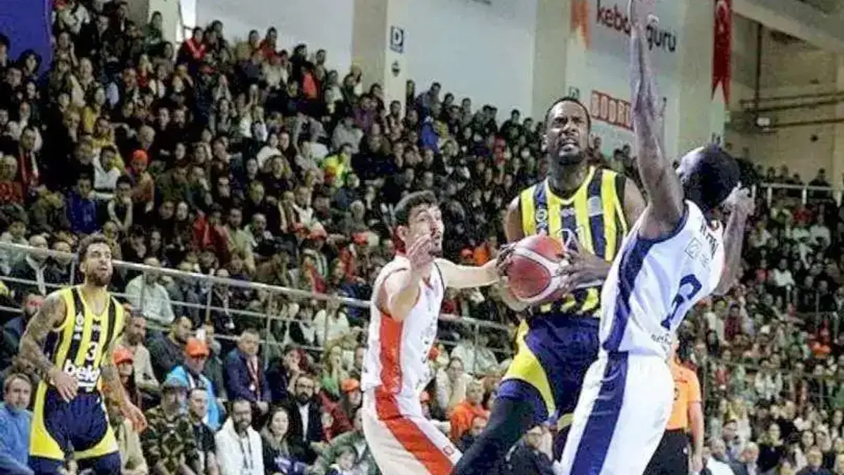 Çağdaş Bodrum Spor 92-93 Fenerbahçe Beko (Maç Sonucu) Zorlu maçın kazananı F.Bahçe!