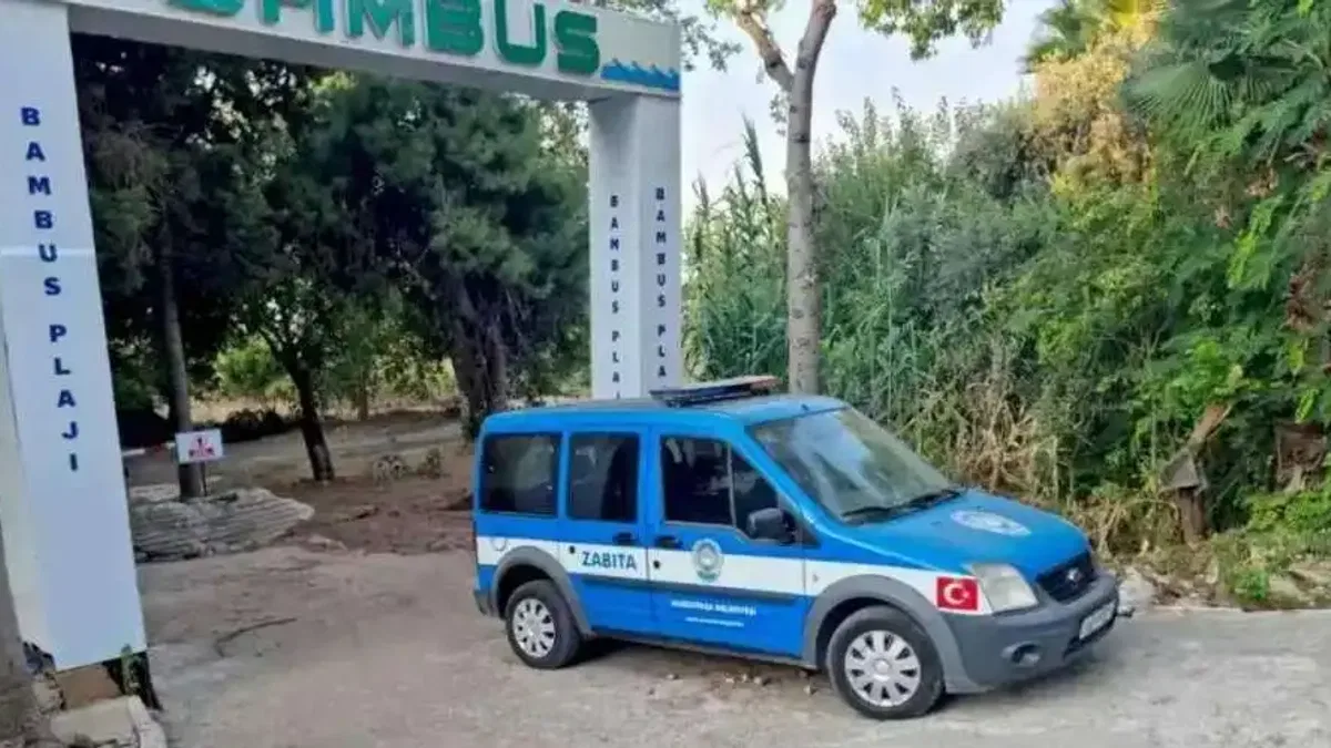 Antalya'da Bambus Plajı'ndan taşıtlar da çekildi!