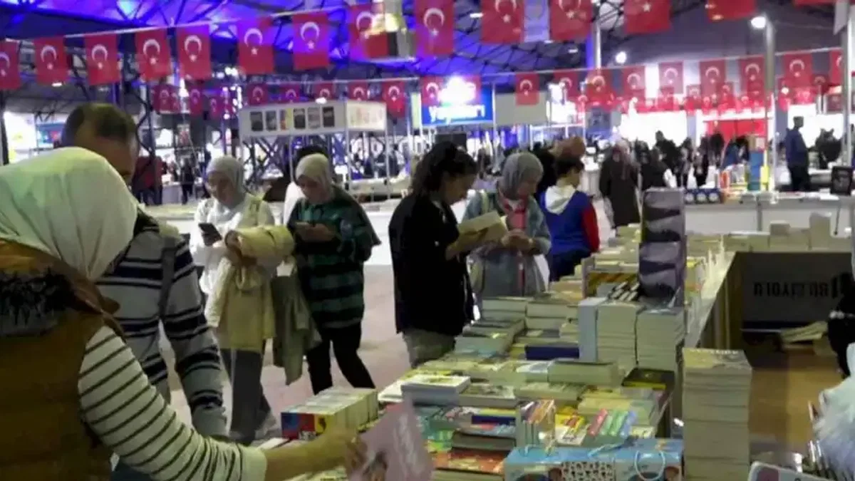 Malatya'da Anadolu Kitap ve Kültür Fuarı'na yoğun ilgi