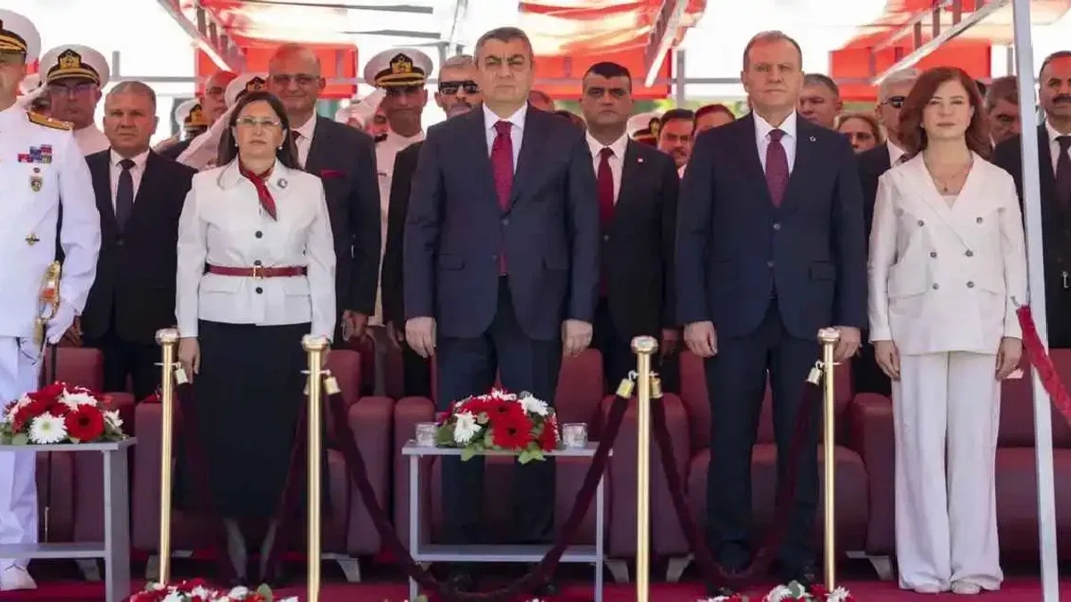 Mersin’de Zafer Bayramı coşkusu