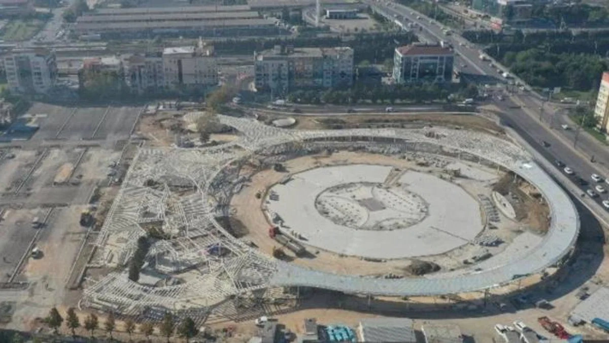 Kocaeli Milli İrade Meydanı'ndaki otoparkta sona yaklaşıldı