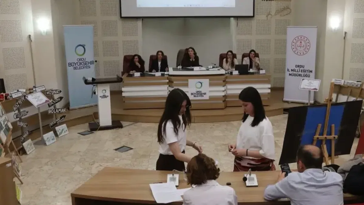 Ordu’da liseler arası münazara yarışmasında finalistler belli oldu