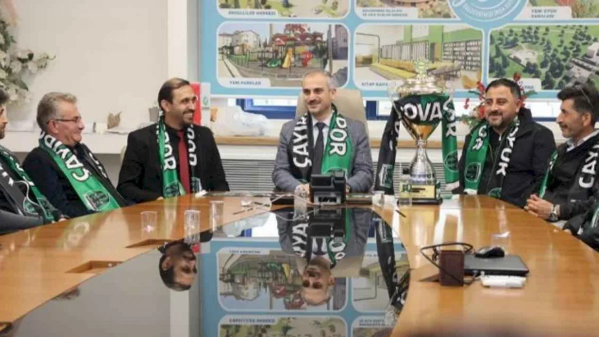 Başkan Çiftçi, şampiyon Çayırovaspor’u ağırladı