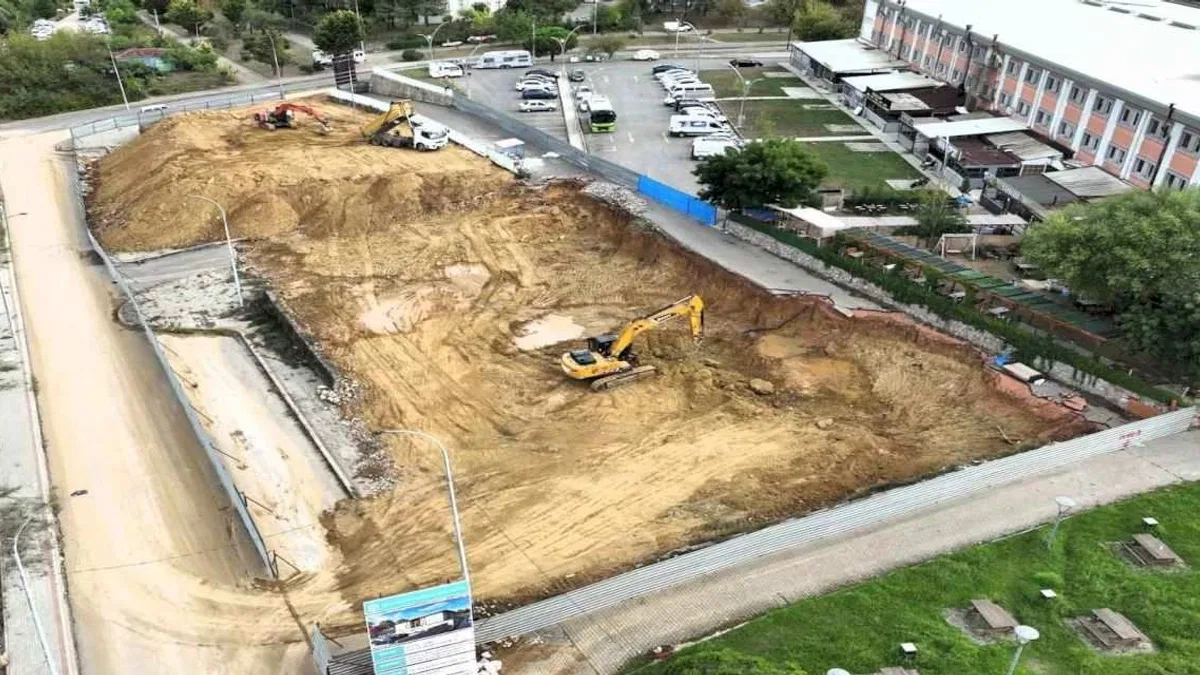 Kocaeli'de Ayazma Kültür Merkezi’ne ilk kepçe