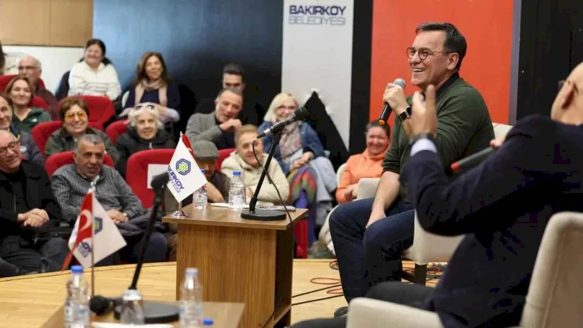İstanbul Bakırköy'de 'Köy Enstitüleri' konuşuldu
