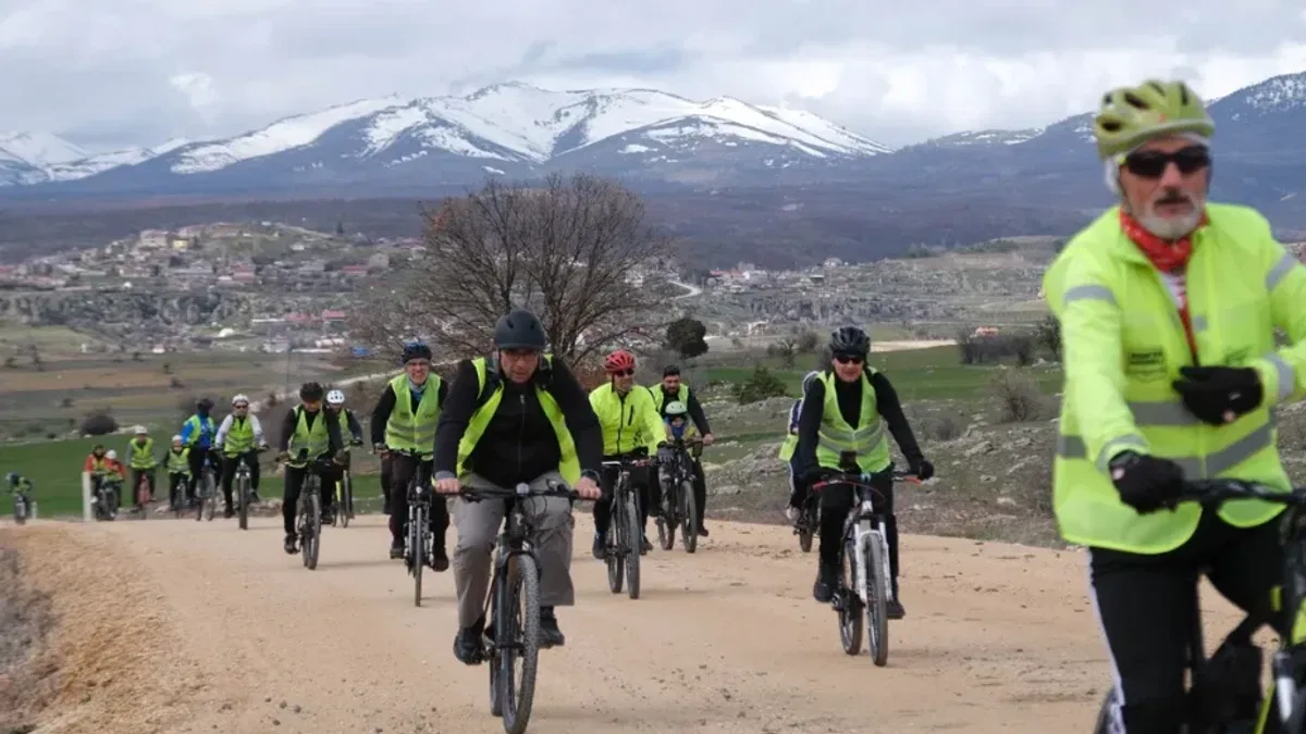 Konya'da pedallar tarih ve doğaya çevrildi