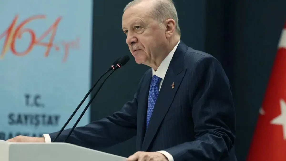 Cumhurbaşkanı Erdoğan: Kamu malını kişisel cüzdanı gibi kullananlara izin veremeyiz
