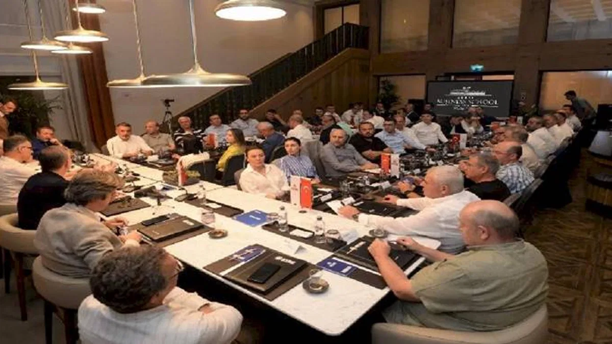 Bursa’da sektörlerin geleceği ortak akılla şekilleniyor