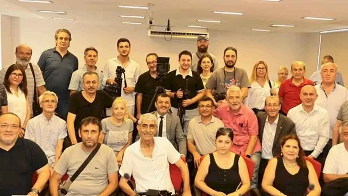 Başkan Çavuşoğlu Denizli'de basın çalışanlarının bayramını kutladı