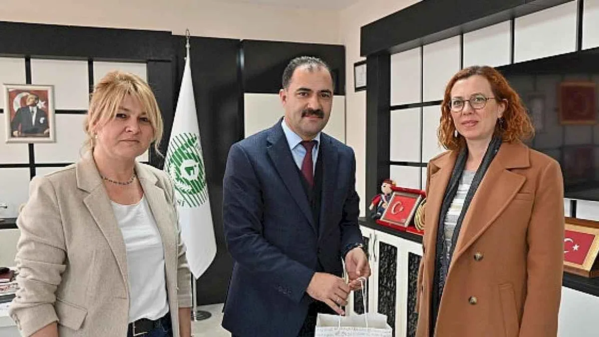 Demirci'de Üstyapı Çalışmaları Tüm Hızıyla Devam Ediyor