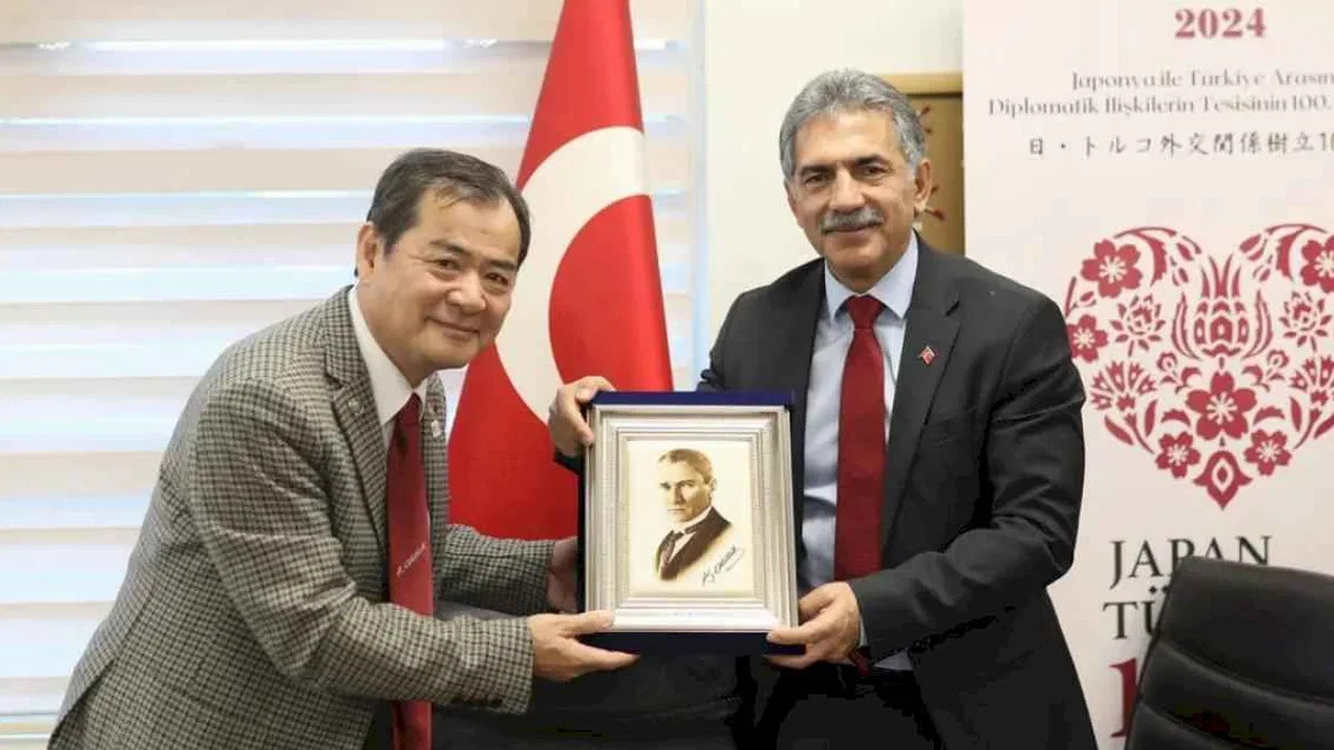 Gemlik ve Japonya'nın Nanao Belediyesi kardeş şehir oldu