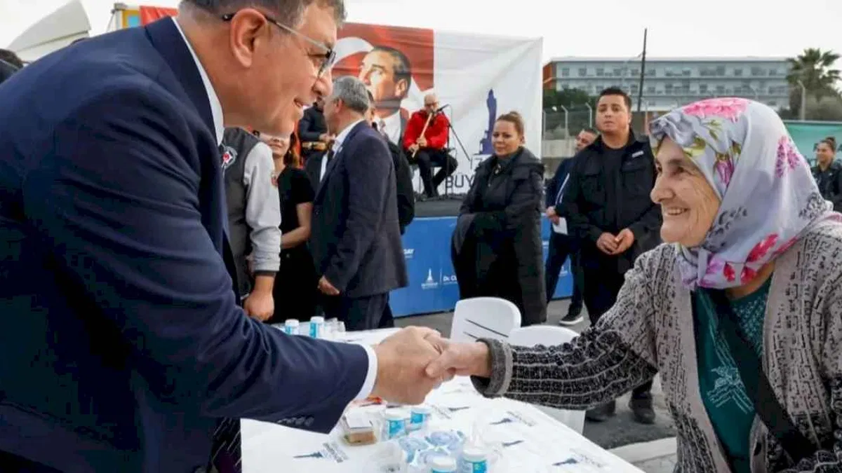 Başkan Tugay: Bu sofralarda geleceğe dair umutlanıyoruz