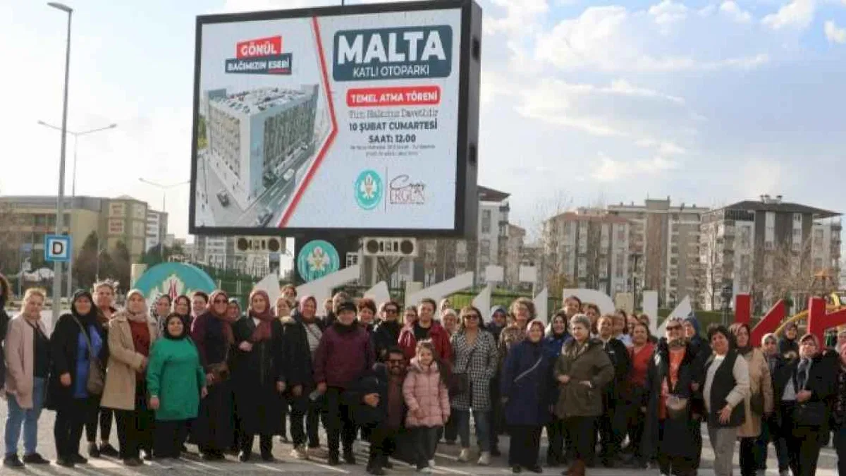 Akhisarlı kadınlar Manisa’yı gezdi