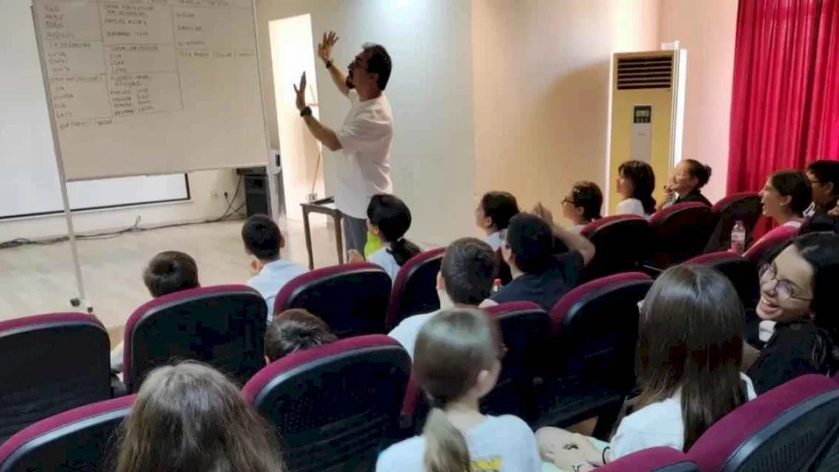 Çiğli Gençlik Tiyatrosu yeni sezon çalışmalarına başladı