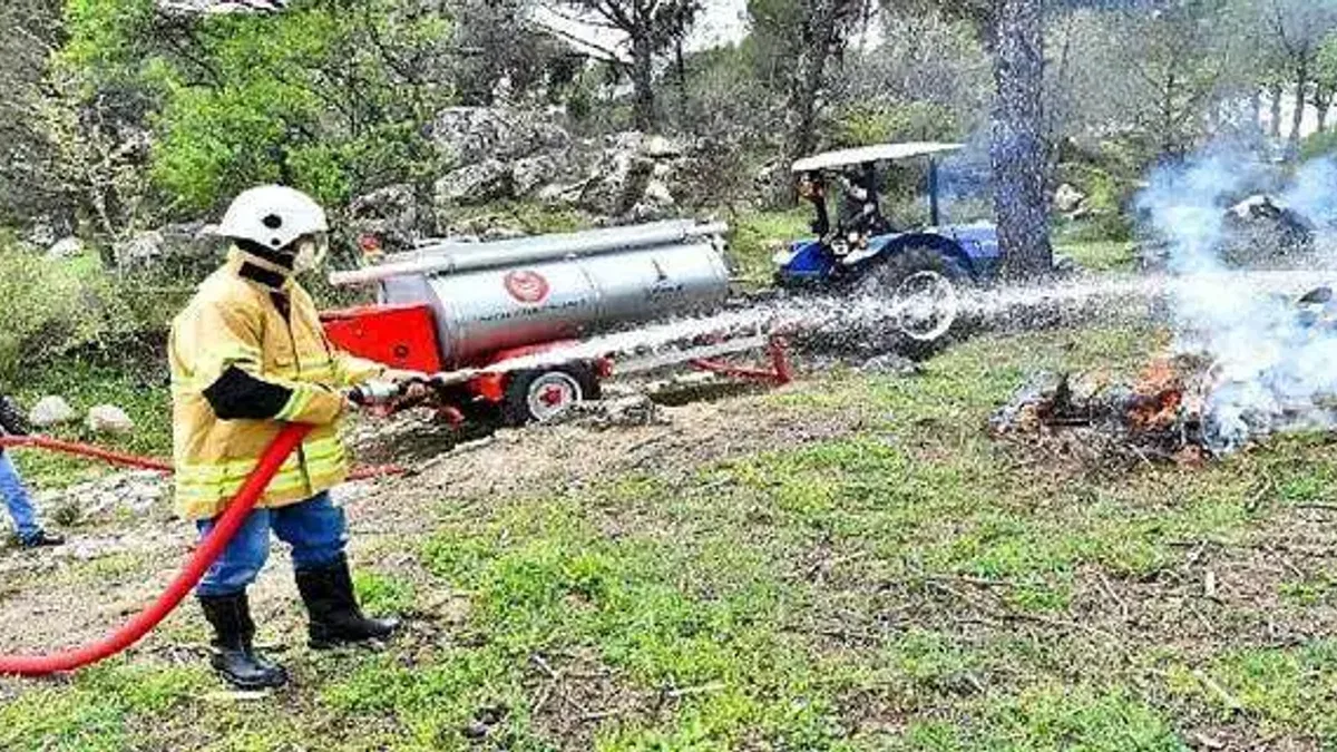 İzmir'de orman yangınlarıyla mücadelede büyük başarı