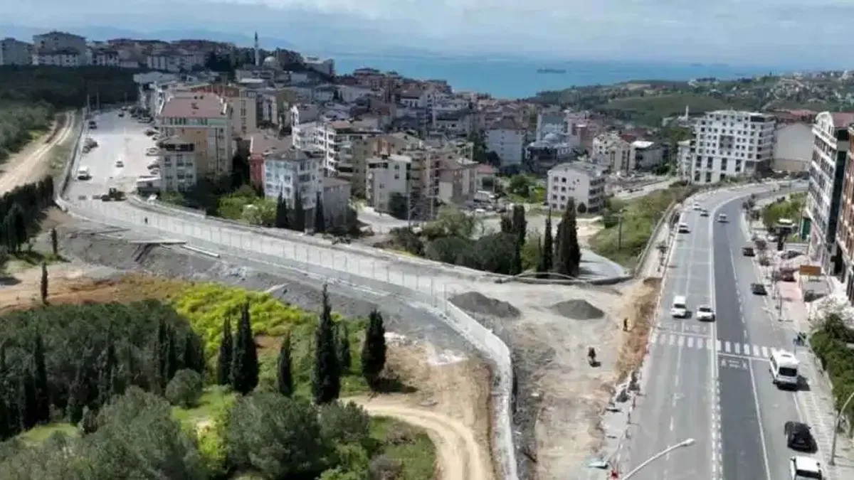 Kocaeli Büyükşehir Gebze'de trafiği rahatlatıyor