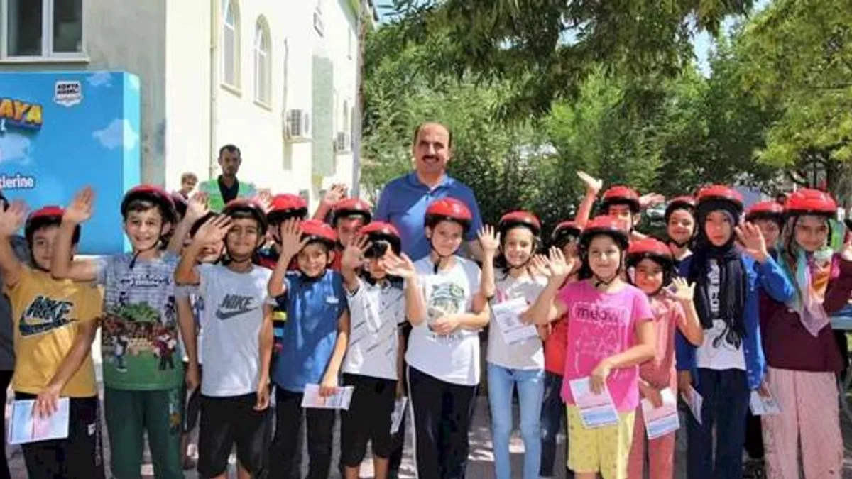 Konya’da çocuklara bisiklet hediyesi