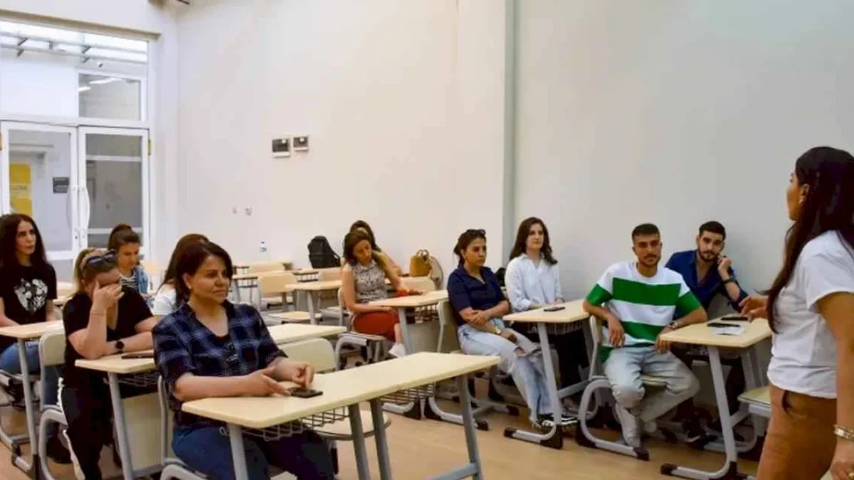 Diyarbakır Büyükşehir'den yurttaşa işaret dili kursu