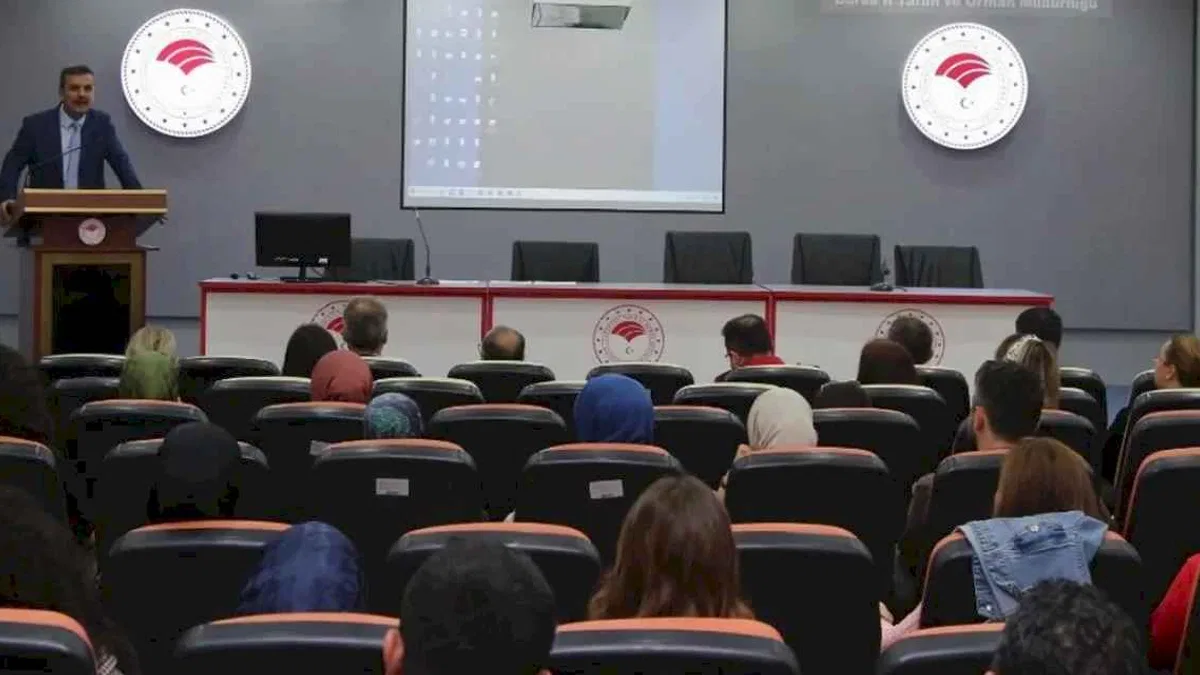 Bursa'da gıda kontrol görevlilerine 'numune alma' eğitimi