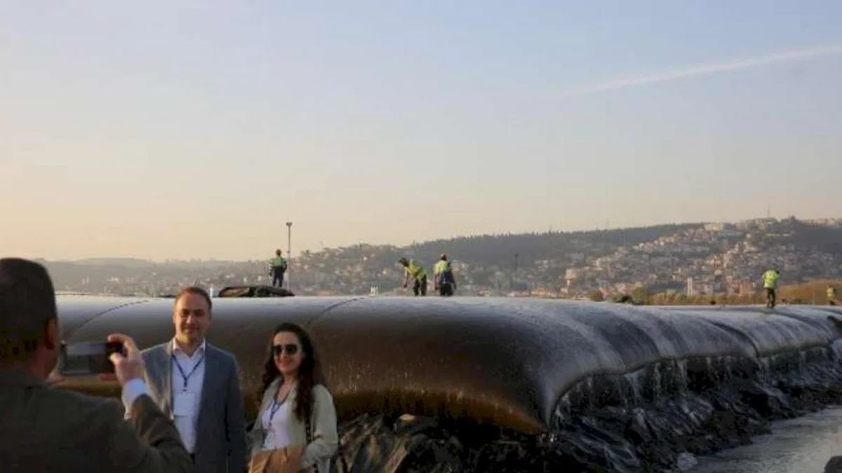 Mavi Bayrak heyetinden dip çamurunu inceleme