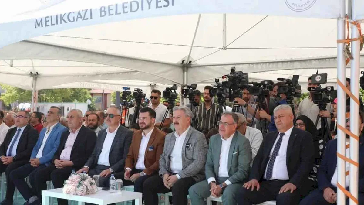 Kayseri Melikgazi'de Aydınlıkevler'de dönüşüm başlıyor