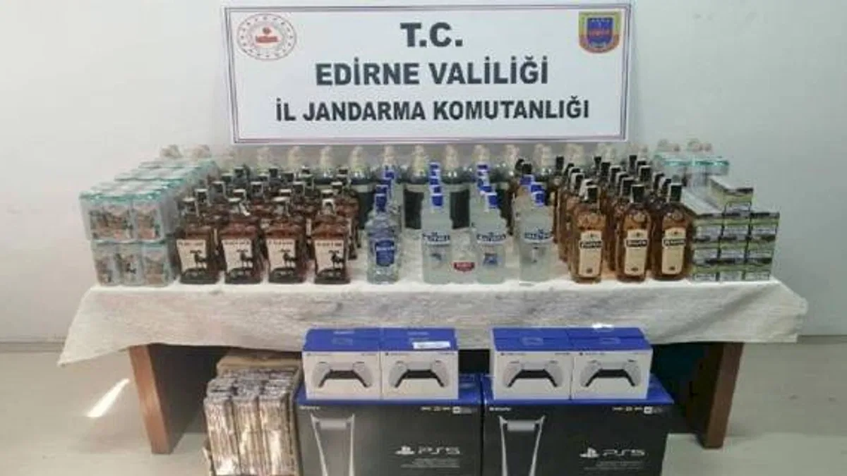 Edirne'de 510 bin liralık kaçak malzeme yakalandı